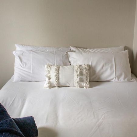 Tates Hotel Windsor Kültér fotó