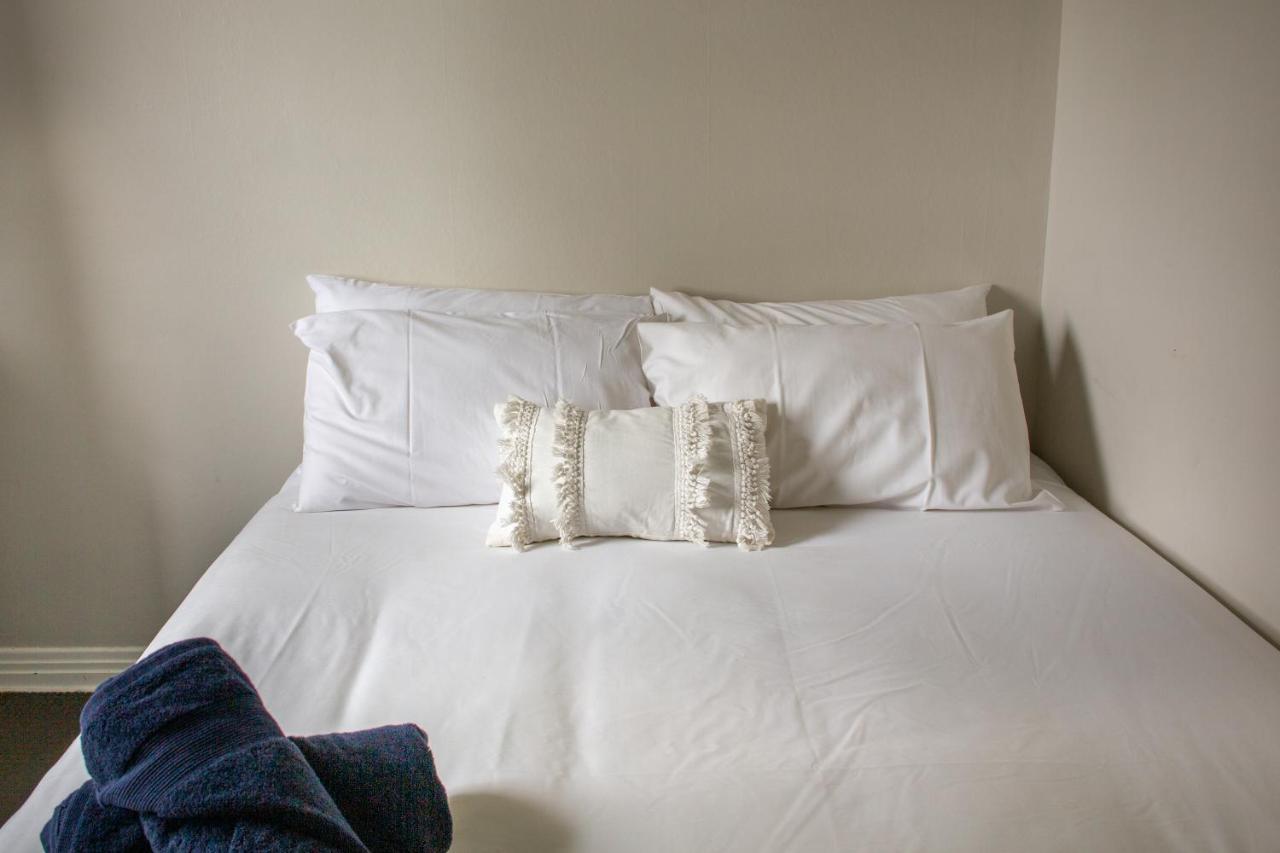 Tates Hotel Windsor Kültér fotó