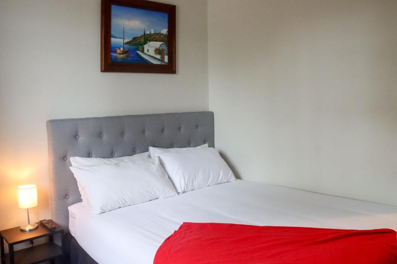 Tates Hotel Windsor Kültér fotó