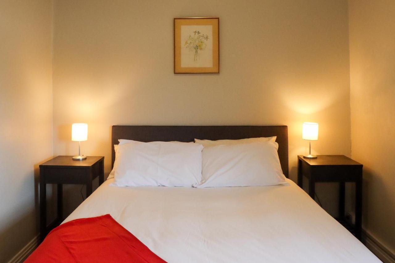 Tates Hotel Windsor Kültér fotó
